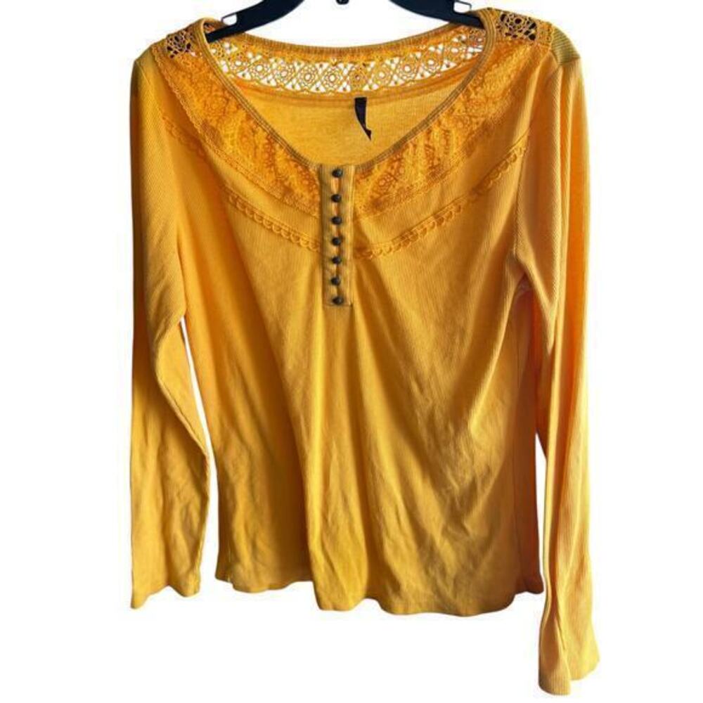 JW golden yellow ribbed lace trim Henley top Gilmore Girls Beachy sz M